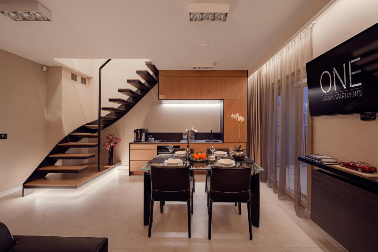 ז'שוב One Luxury Apartments מראה חיצוני תמונה